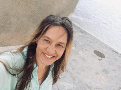 “Κουβέντες μακρινές” με την Όλγα Καραδήμου από το Παρίσι | 04.06.25