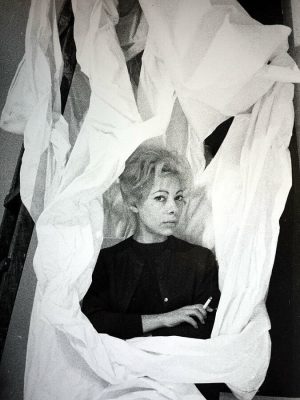 Art historian Polina Kosmadaki on the pioneering diaspora artist Chryssa Romanou | 09 Oct. 2025