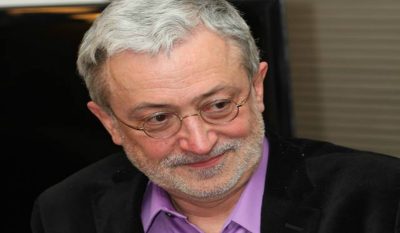 Ο Βασίλης Λαμπρόπουλος για τις Νεοελληνικές Σπουδές και τη σύγχρονη ελληνική ποίηση