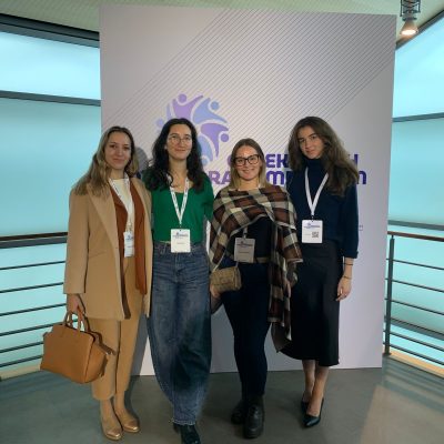 Πέντε νεαρές ομογενείς από το 2ο Συνέδριο Νέων της Διασποράς στην εκπομπή “Η Παγκόσμια Φωνή μας”|27.11.2025