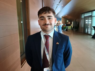 2ο Συνέδριο Νέων της Διασποράς – Γιώργος Ρήγας, ένας Καλαματιανός δεύτερης γενιάς που θέλει να έρθει πιο κοντά στη σύγχρονη Ελλάδα